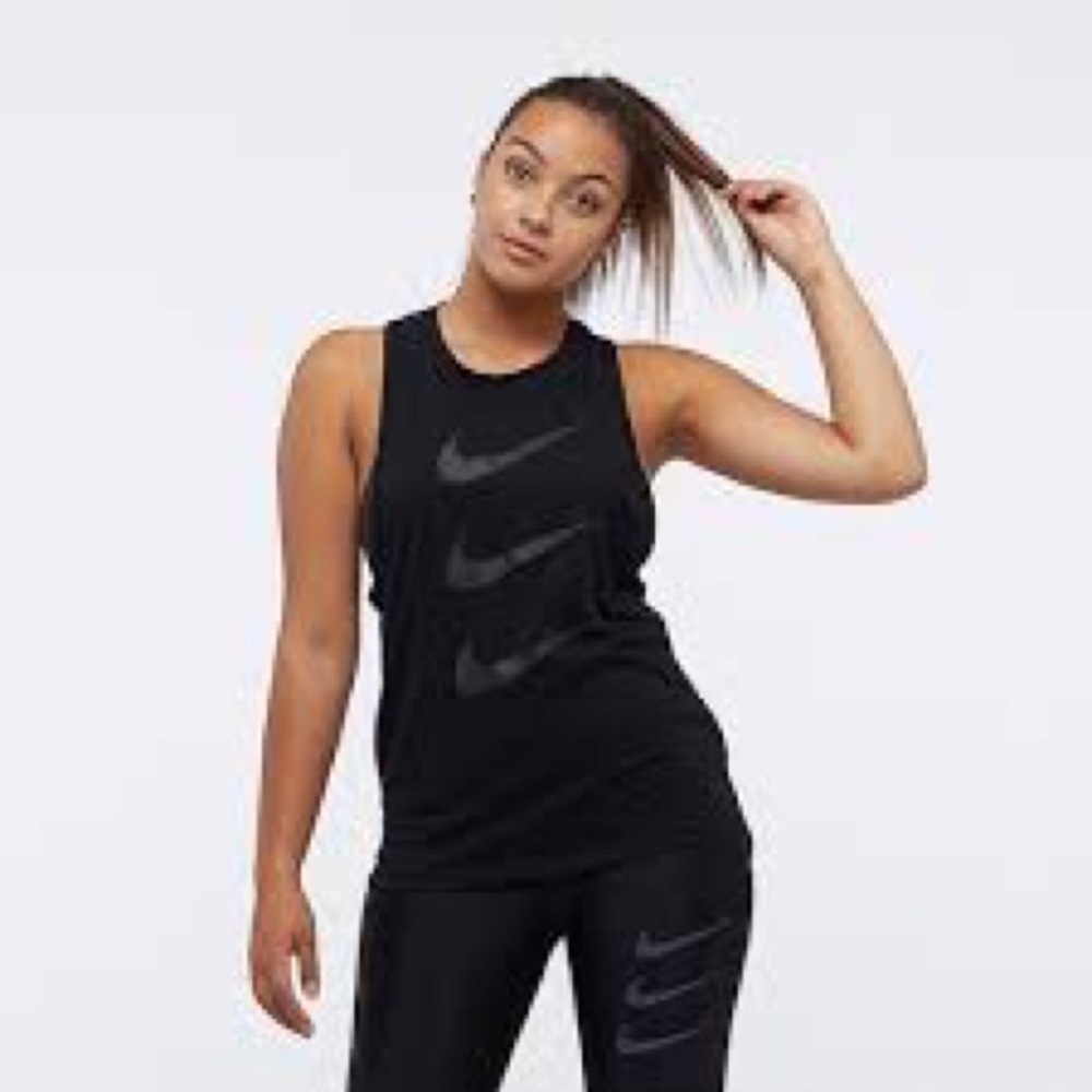 NWT Nike: Extra Small Black 3 Check Breathable Workout Tank - Picture 3 of 11